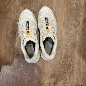 Salomon XT-6 Unisex Sportstyle Shoes US/women 8